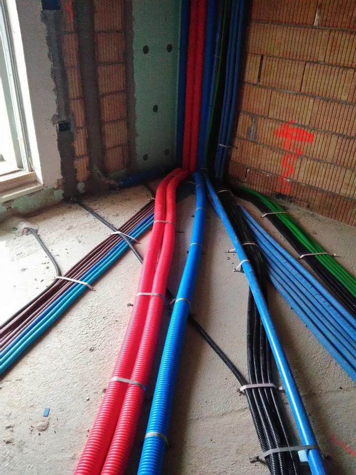 Impianto di VMC in una casa in ristrutturazione su 3 piani